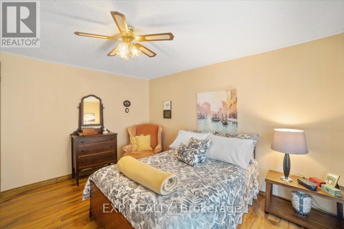 36 Juno Crescent, Georgina, Ontario  L0E 1R0 - Photo 17 - N12838440