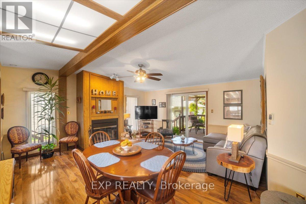 36 Juno Crescent, Georgina, Ontario  L0E 1R0 - Photo 4 - N12838440