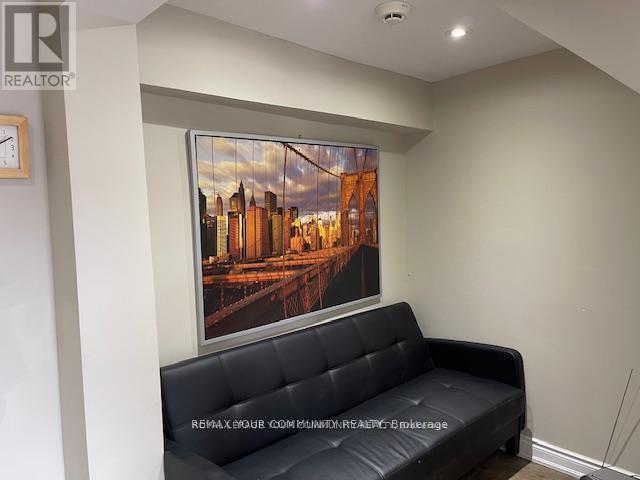 C - 13 John Street W, Bradford West Gwillimbury (Bradford), Ontario  L4N 2J9 - Photo 7 - N12838454