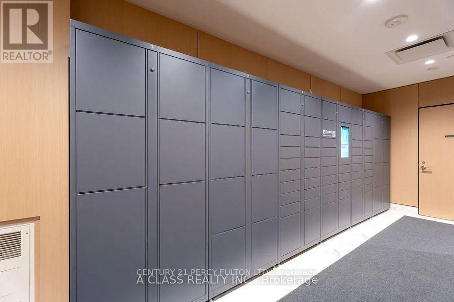 802 - 38 Widmer Street, Toronto, Ontario  M5V 2E9 - Photo 11 - C12838376