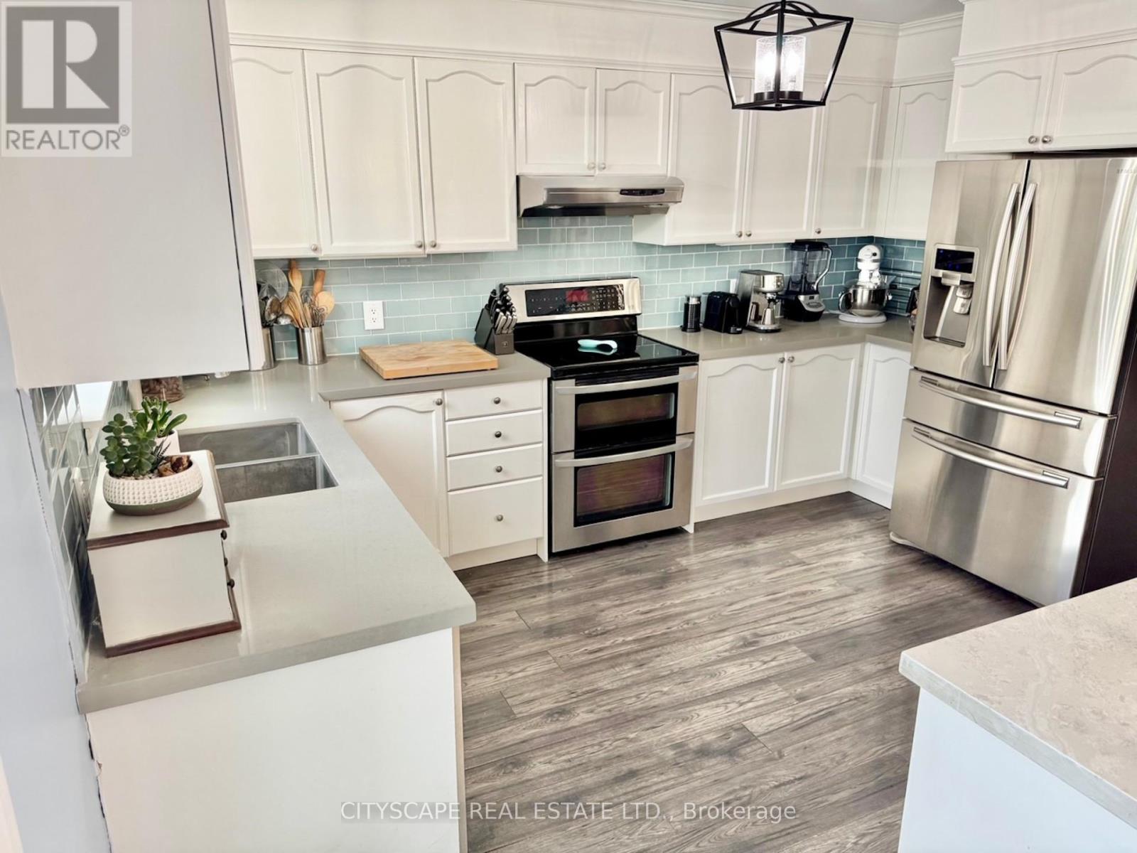 189 Churchland Drive, Barrie (Holly), Ontario  L4N 8N6 - Photo 10 - S12838110