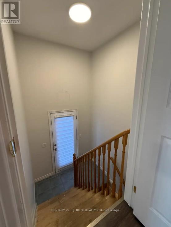 Main Level - 48 Cassandra Drive, Barrie (East Bayfield), Ontario  L4M 6Z3 - Photo 3 - S12838370