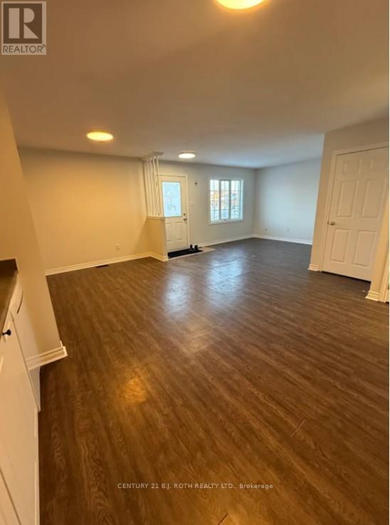 Main Level - 48 Cassandra Drive, Barrie (East Bayfield), Ontario  L4M 6Z3 - Photo 4 - S12838370