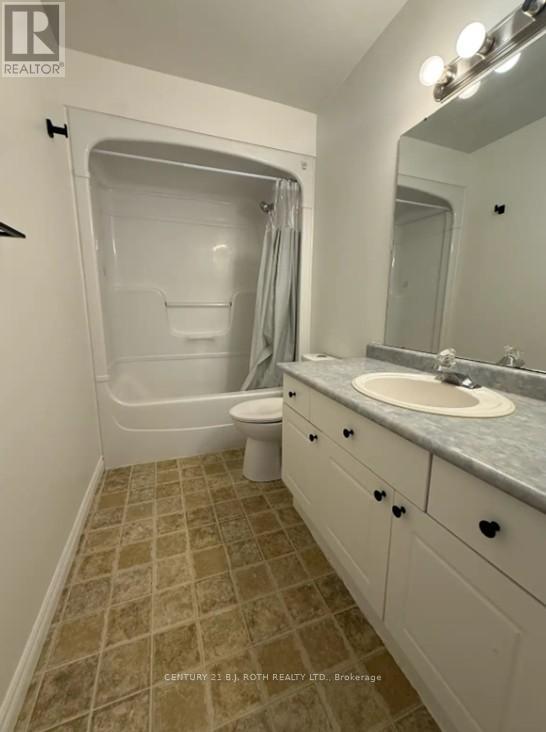 Main Level - 48 Cassandra Drive, Barrie (East Bayfield), Ontario  L4M 6Z3 - Photo 9 - S12838370