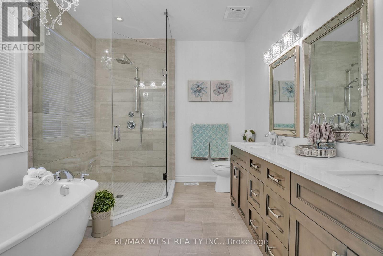 2 Sycamore Circle, Springwater, Ontario L0L 2K0 - Photo 9 - S12838430