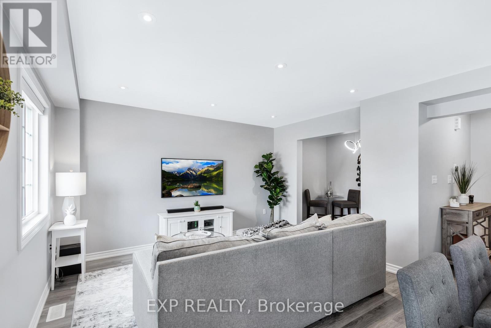 11 Kodiak Terrace, Barrie, Ontario  L9J 0J4 - Photo 12 - S12838452