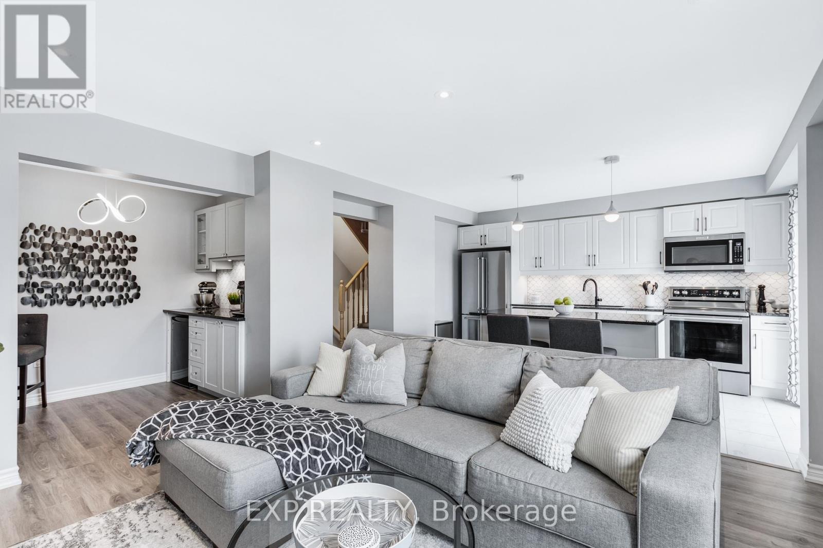 11 Kodiak Terrace, Barrie, Ontario  L9J 0J4 - Photo 13 - S12838452