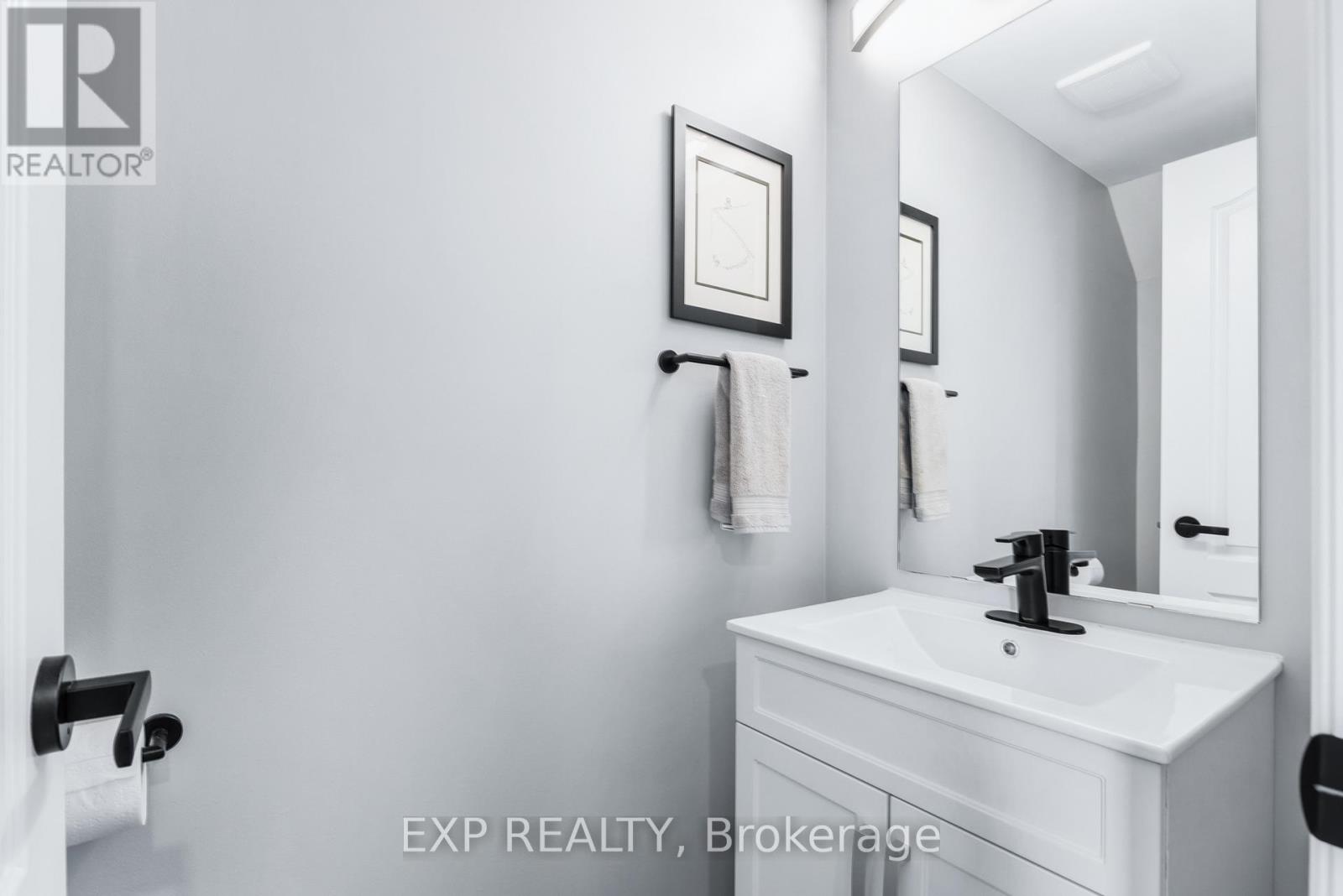 11 Kodiak Terrace, Barrie, Ontario  L9J 0J4 - Photo 16 - S12838452