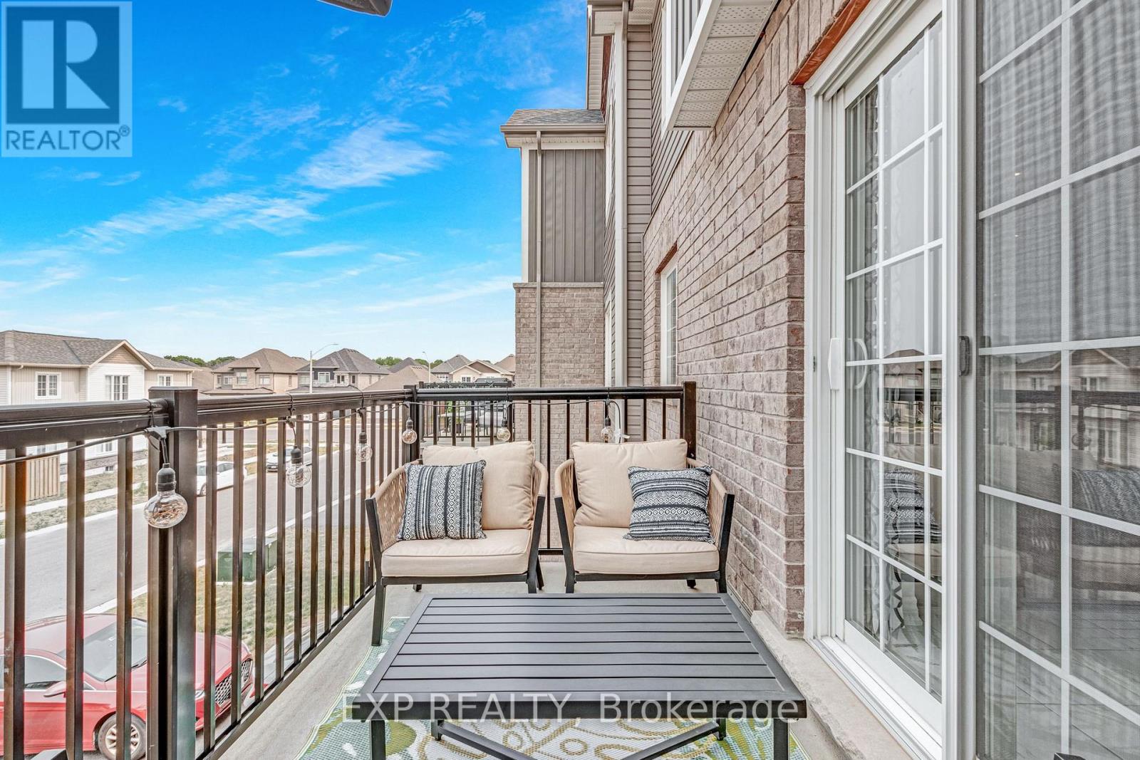 11 Kodiak Terrace, Barrie, Ontario  L9J 0J4 - Photo 25 - S12838452