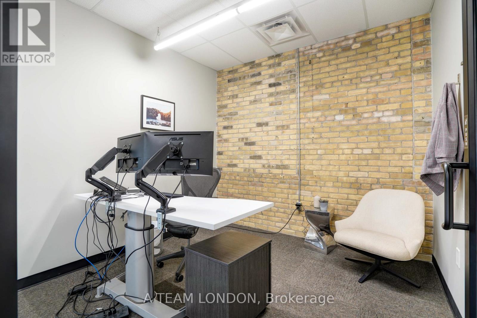 300 Wellington Street, London East, Ontario  N6B 2L5 - Photo 11 - X11889793