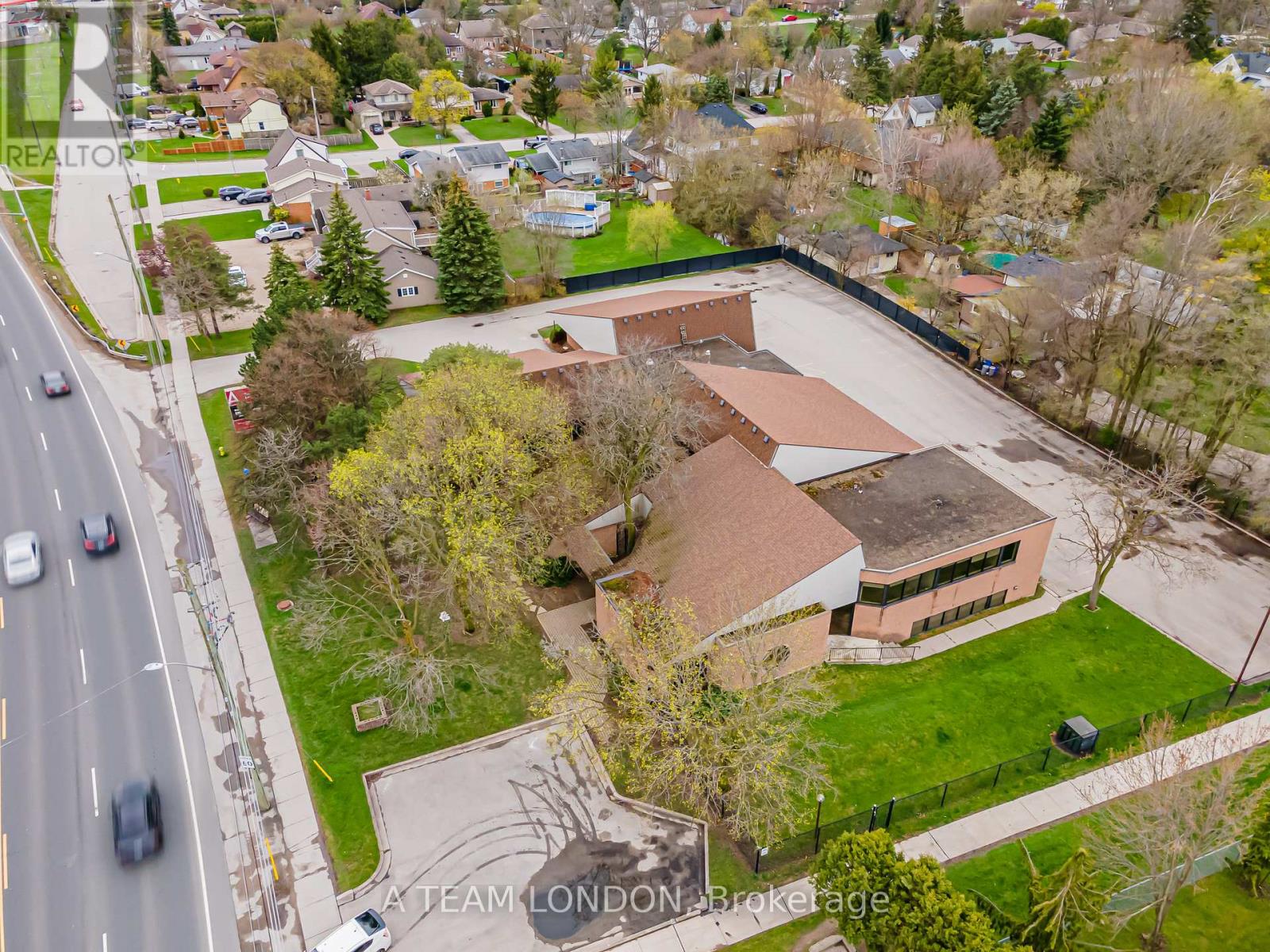 A - 743 Wellington Road, London South, Ontario  N6C 4R5 - Photo 14 - X12022486