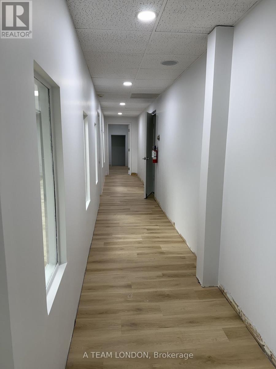 A - 743 Wellington Road, London South, Ontario  N6C 4R5 - Photo 23 - X12022486