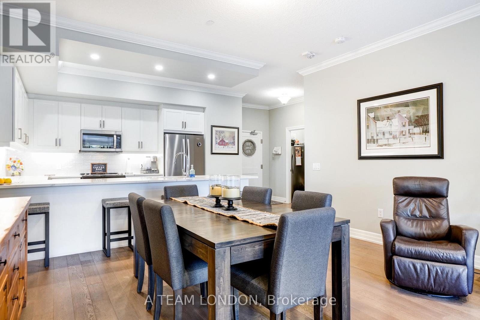 Photo 12 of 43 for 102 - 460 Callaway Road