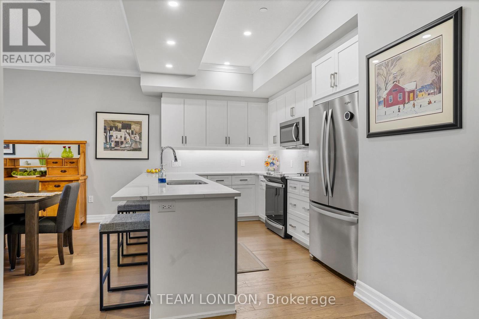 Photo 7 of 43 for 102 - 460 Callaway Road