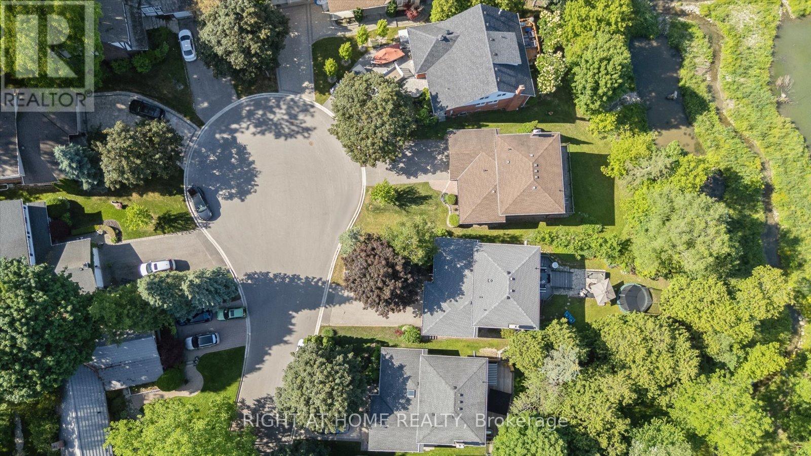 7 Banbury Court, Aurora, Ontario  L4G 3M8 - Photo 30 - N12837960