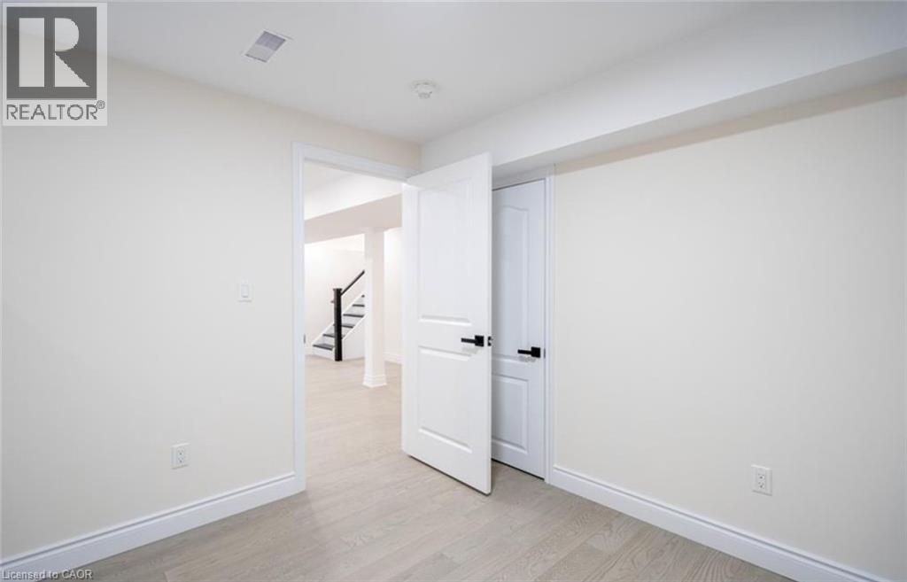 364 Tealby Place, Waterloo, Ontario  N2J 0A1 - Photo 6 - 40809048