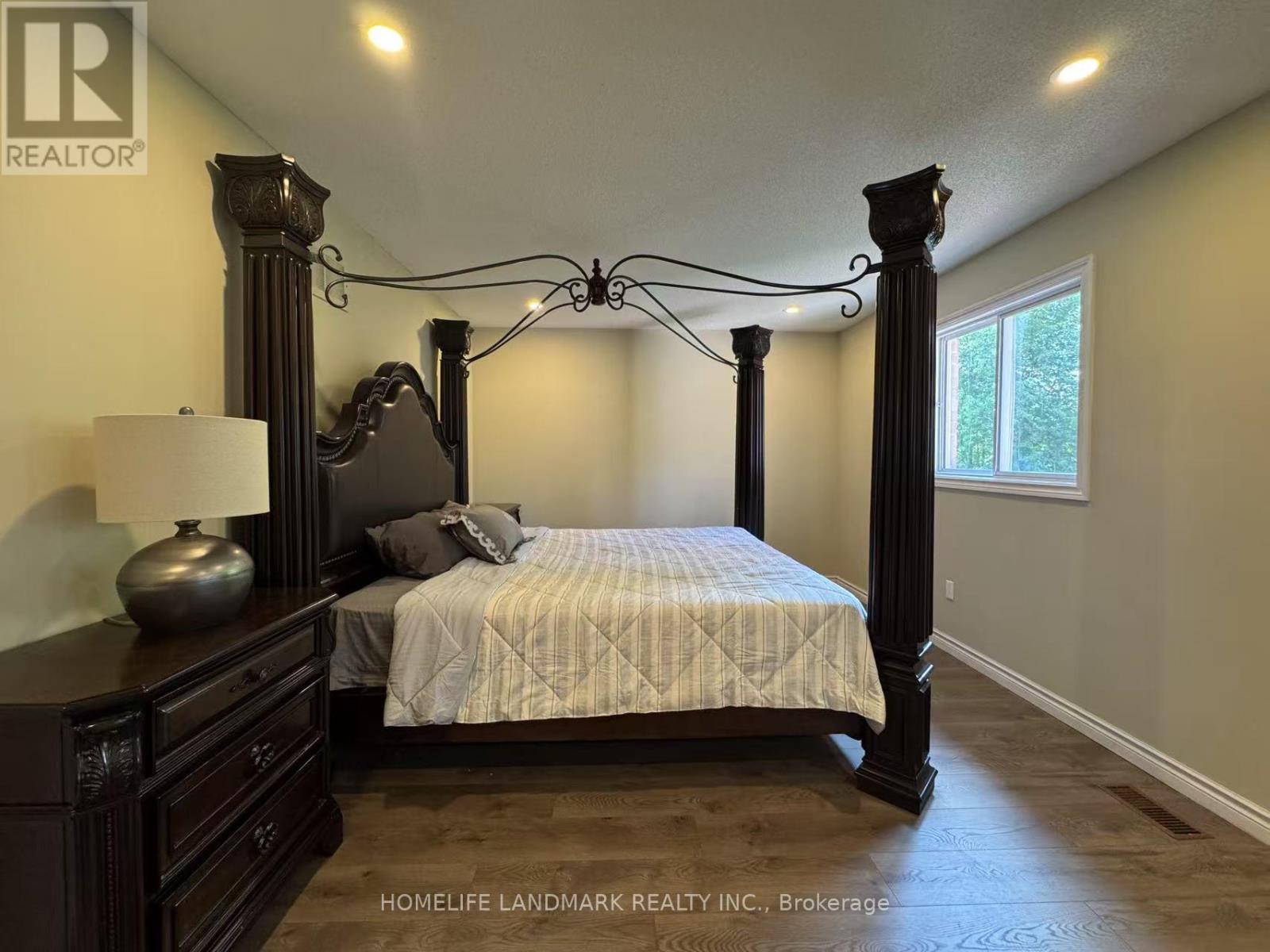 492 Traviss Drive, Newmarket, Ontario  L3Y 7K5 - Photo 14 - N12838208