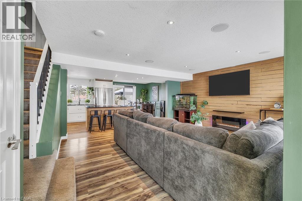 208 Linden Drive, Cambridge, Ontario  N3H 4Y2 - Photo 2 - 40807625