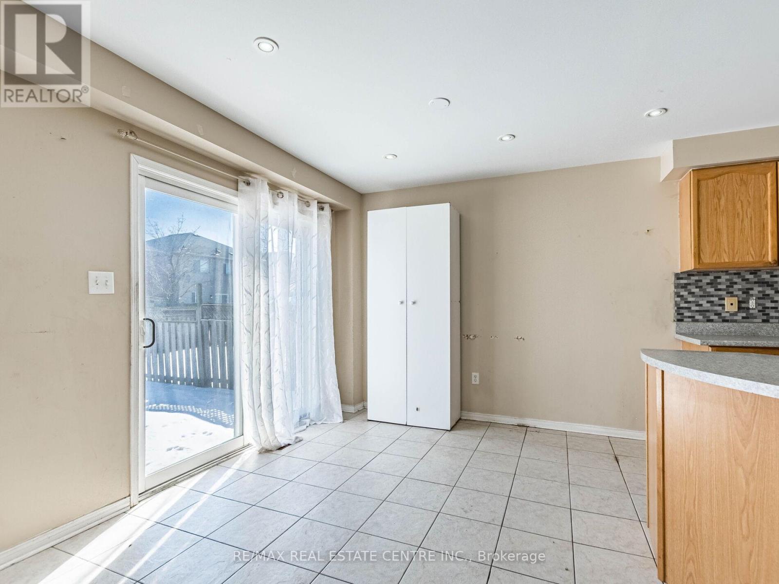 85 El Camino Way, Brampton, Ontario  L7A 3C4 - Photo 14 - W12836576