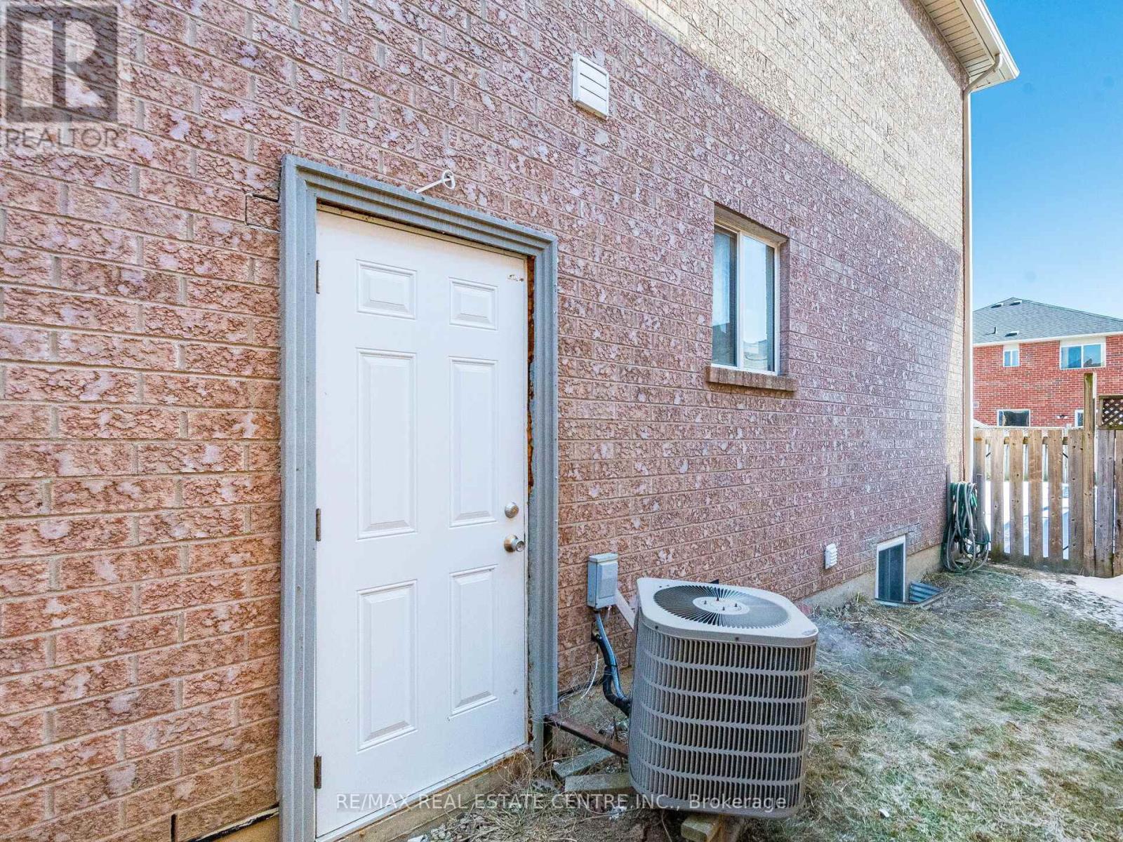 85 El Camino Way, Brampton, Ontario  L7A 3C4 - Photo 45 - W12836576