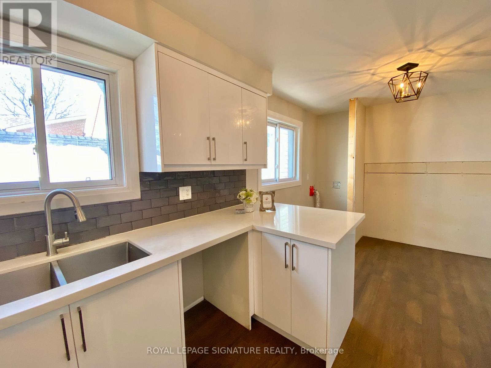 4194 Tea Garden Circle, Mississauga, Ontario  L5B 2W8 - Photo 17 - W12838112