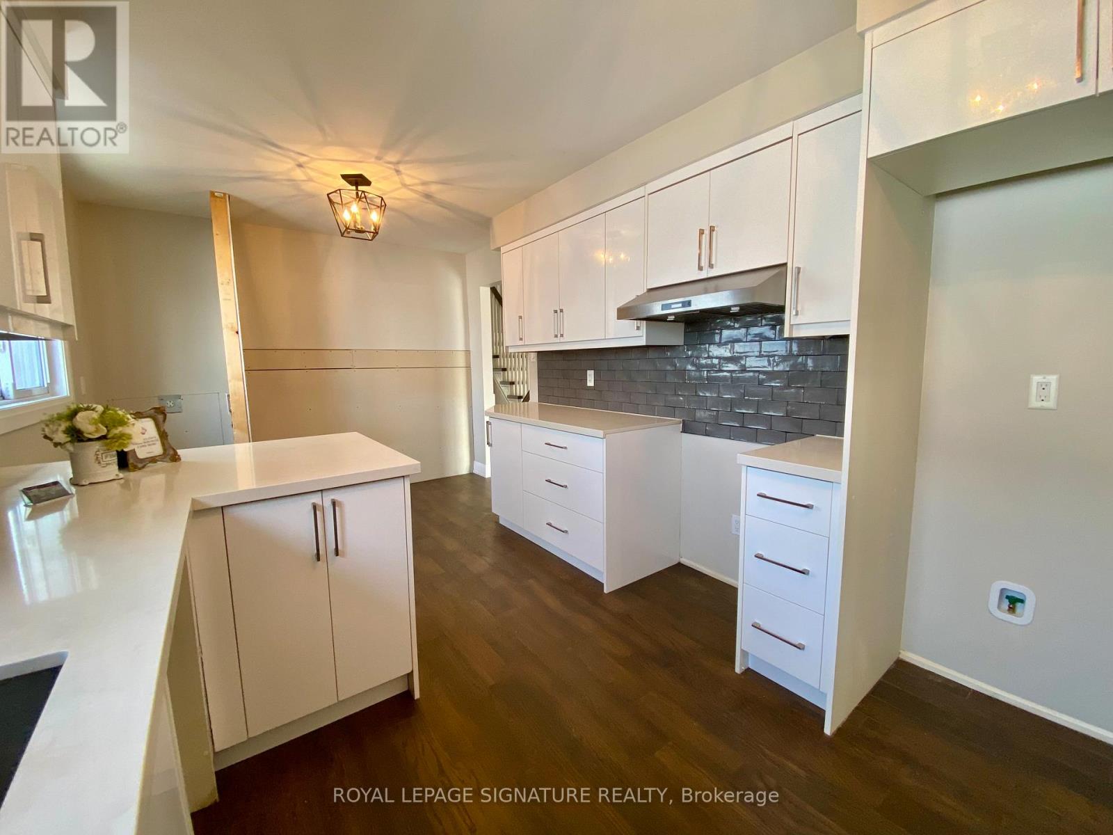 4194 Tea Garden Circle, Mississauga, Ontario  L5B 2W8 - Photo 18 - W12838112