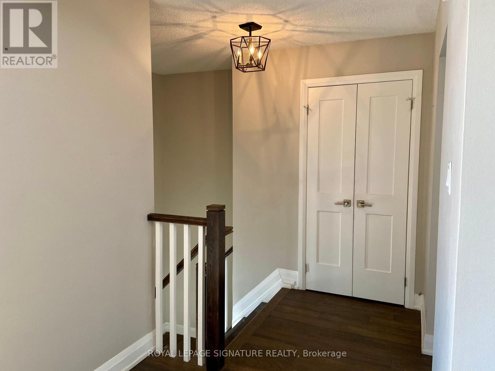 4194 Tea Garden Circle, Mississauga, Ontario  L5B 2W8 - Photo 6 - W12838112