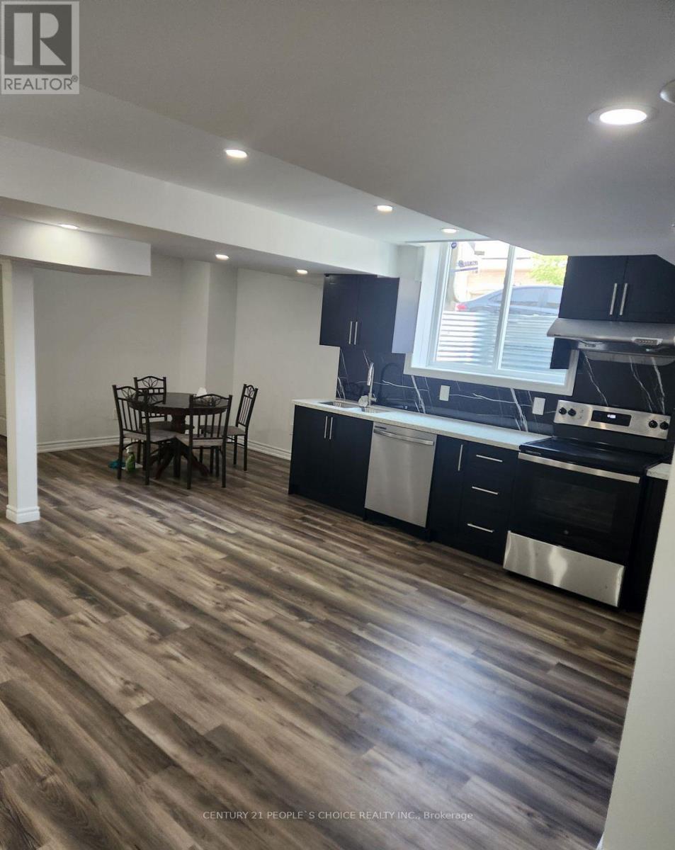 4 Goodsway Trail, Brampton, Ontario  L7A 4A3 - Photo 5 - W12838172