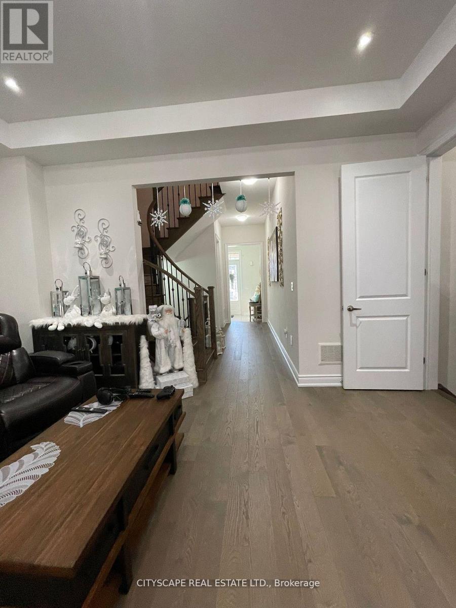 3041 Post Road, Oakville, Ontario  L6H 7C4 - Photo 8 - W12838190