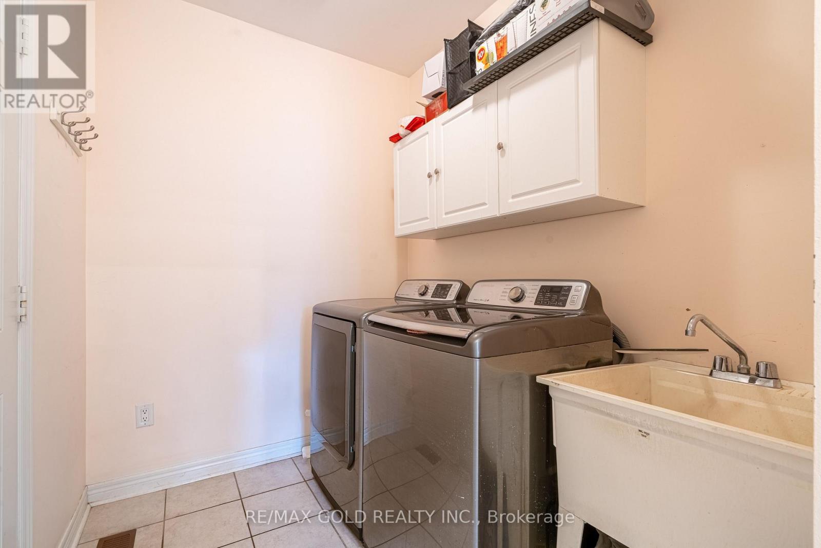 311 Father Tobin Road, Brampton, Ontario  L6R 0P4 - Photo 15 - W12838254