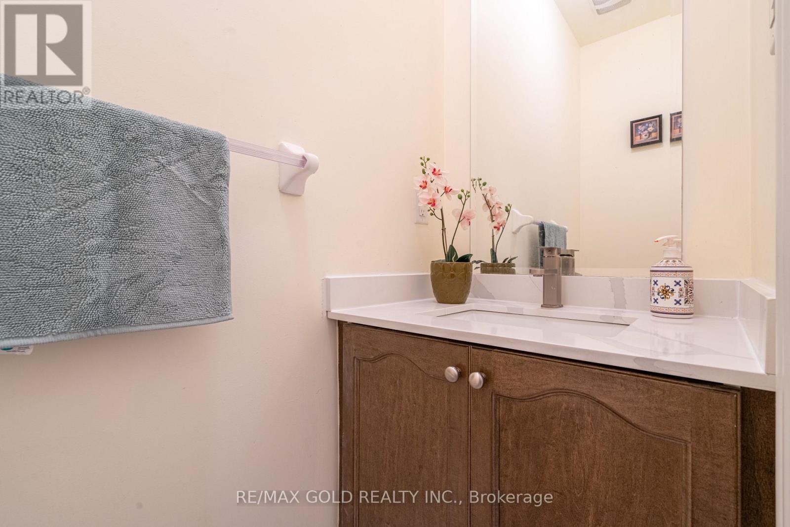 311 Father Tobin Road, Brampton, Ontario  L6R 0P4 - Photo 16 - W12838254