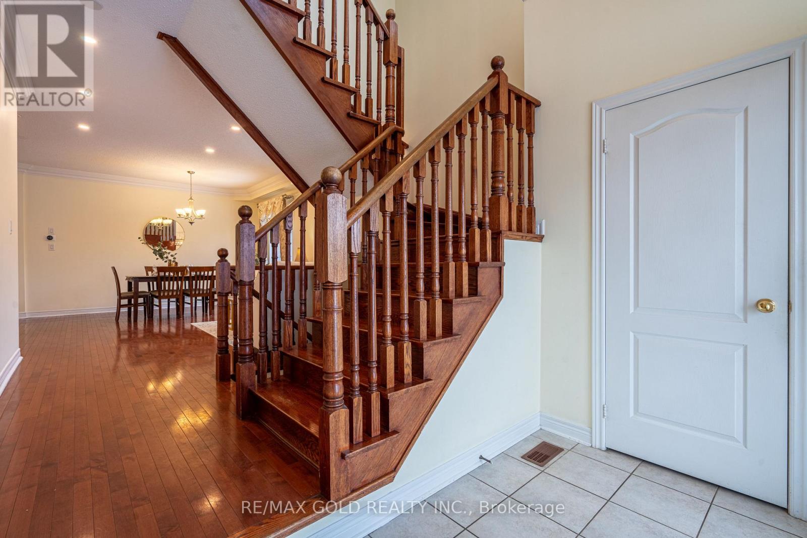 311 Father Tobin Road, Brampton, Ontario  L6R 0P4 - Photo 3 - W12838254