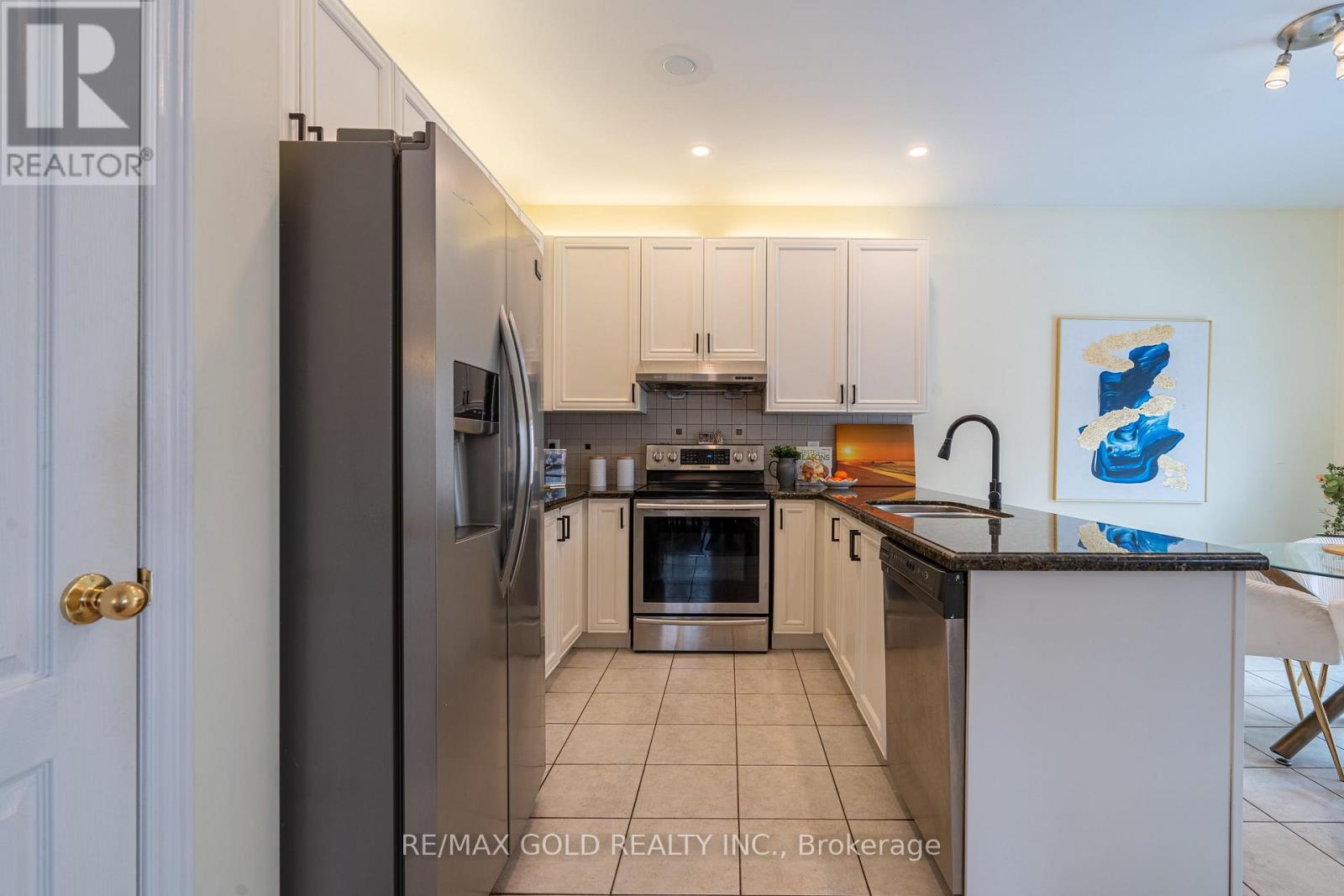 311 Father Tobin Road, Brampton, Ontario  L6R 0P4 - Photo 9 - W12838254