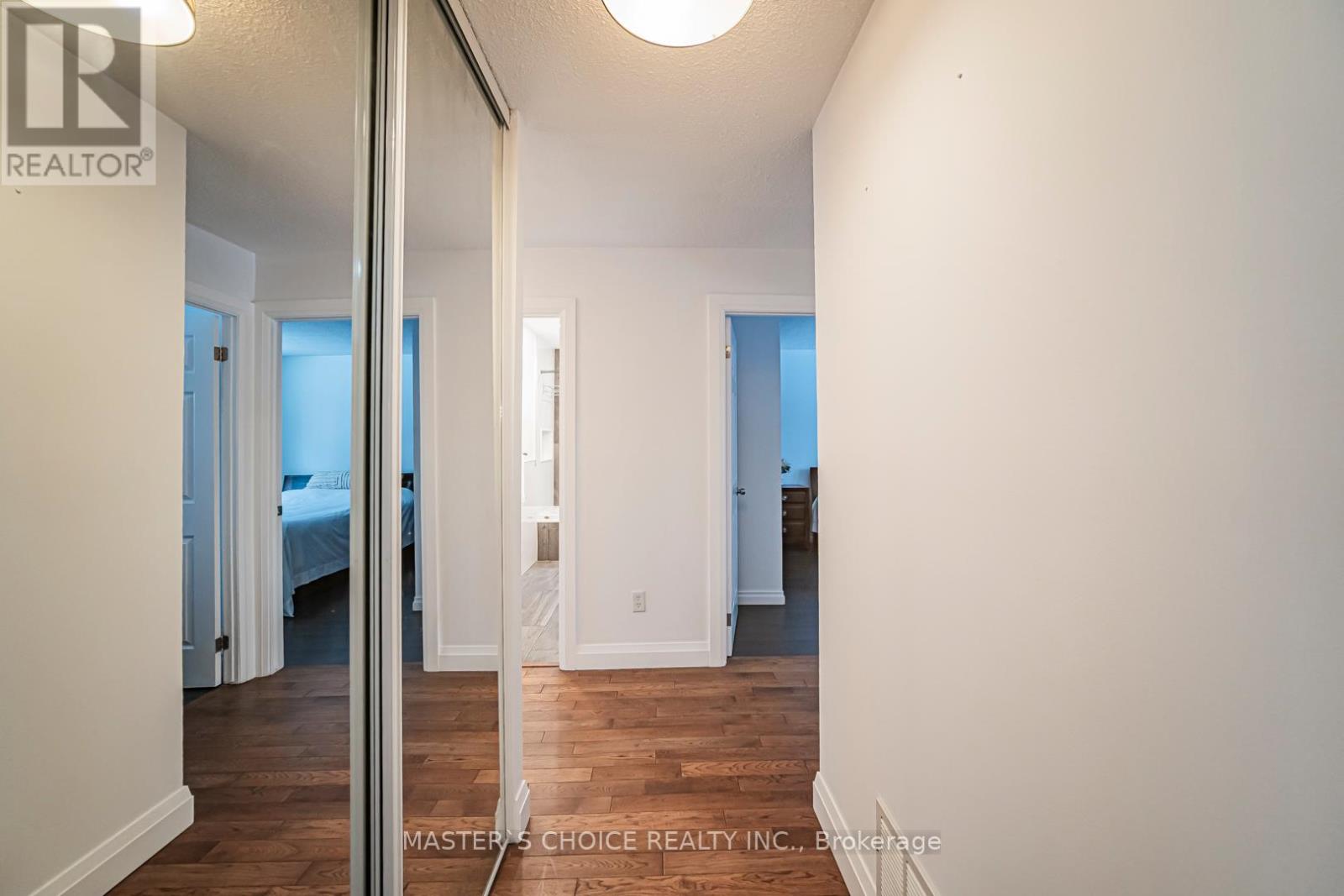 3294 Rhonda Valley Drive, Mississauga, Ontario  L5A 3E9 - Photo 18 - W12838262