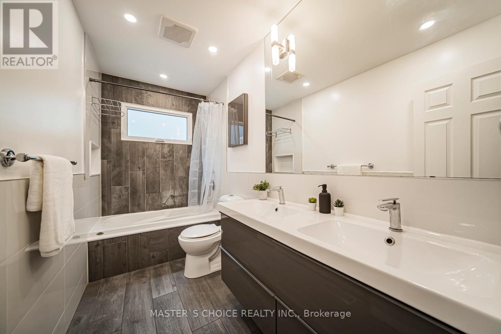 3294 Rhonda Valley Drive, Mississauga, Ontario  L5A 3E9 - Photo 22 - W12838262