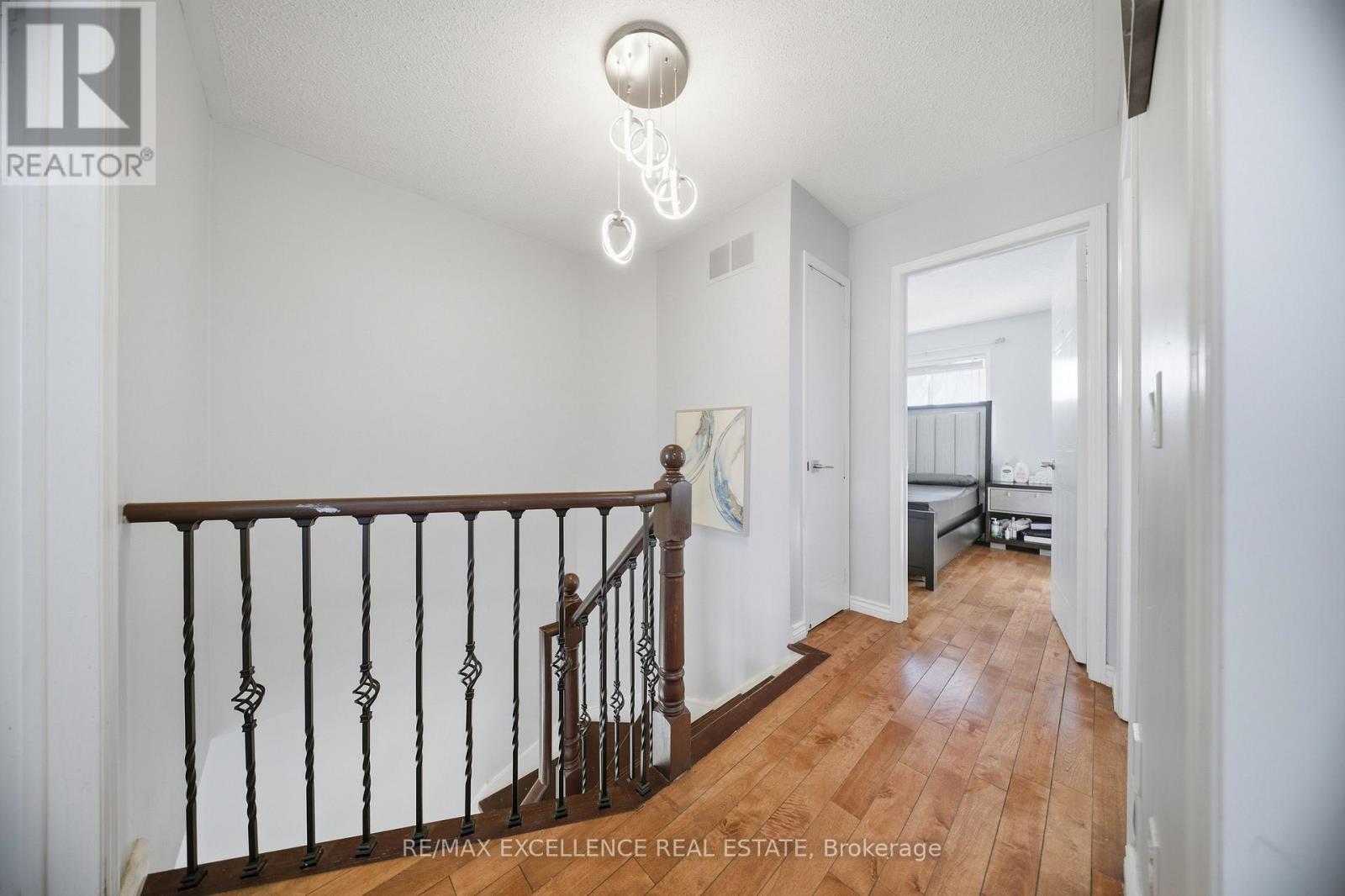 46 Nectarine Crescent, Brampton, Ontario  L6S 5Z1 - Photo 12 - W12838290