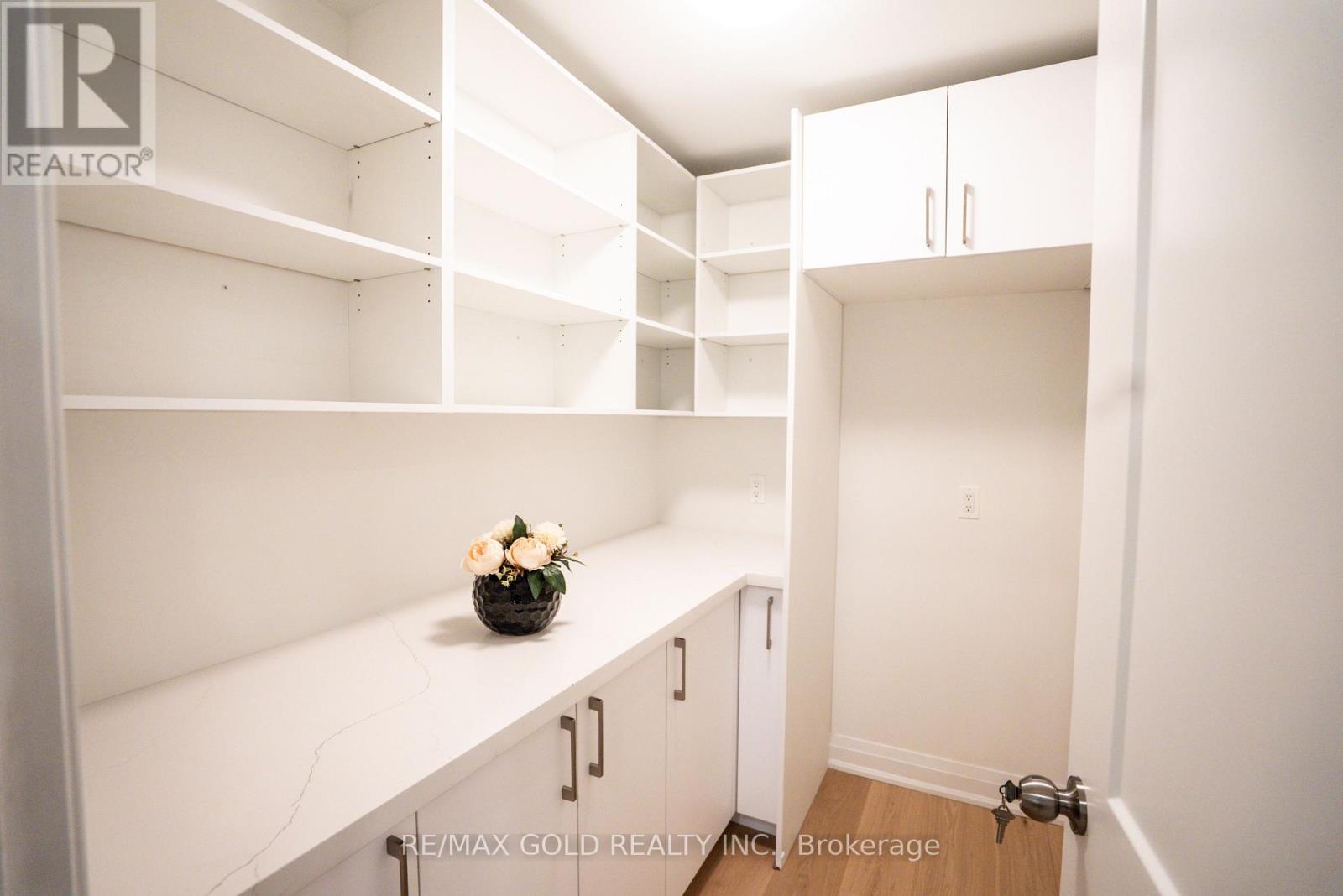 50 Willow Street, Caledon, Ontario  L7E 1C4 - Photo 15 - W12838300