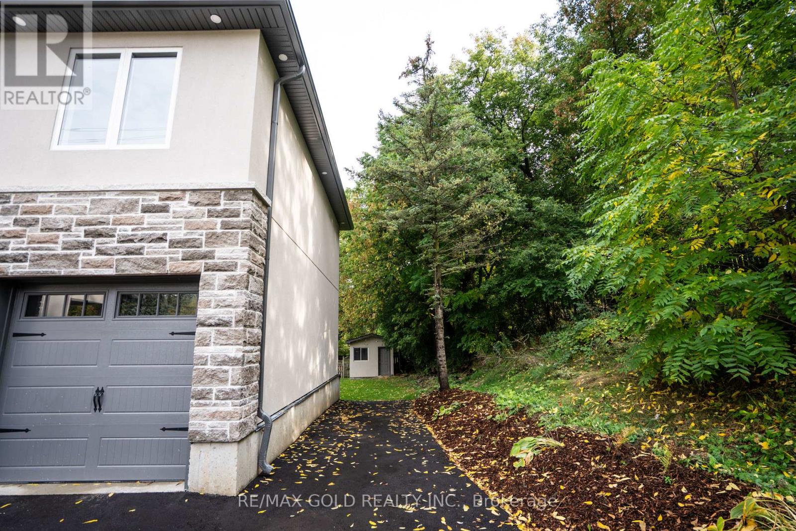 50 Willow Street, Caledon, Ontario  L7E 1C4 - Photo 4 - W12838300