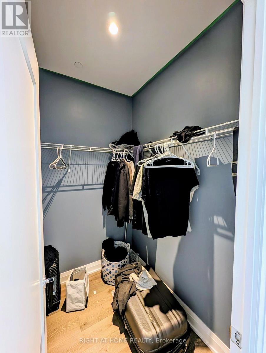 425 - 293 The Kingsway, Toronto, Ontario  M9A 0E8 - Photo 11 - W12838382