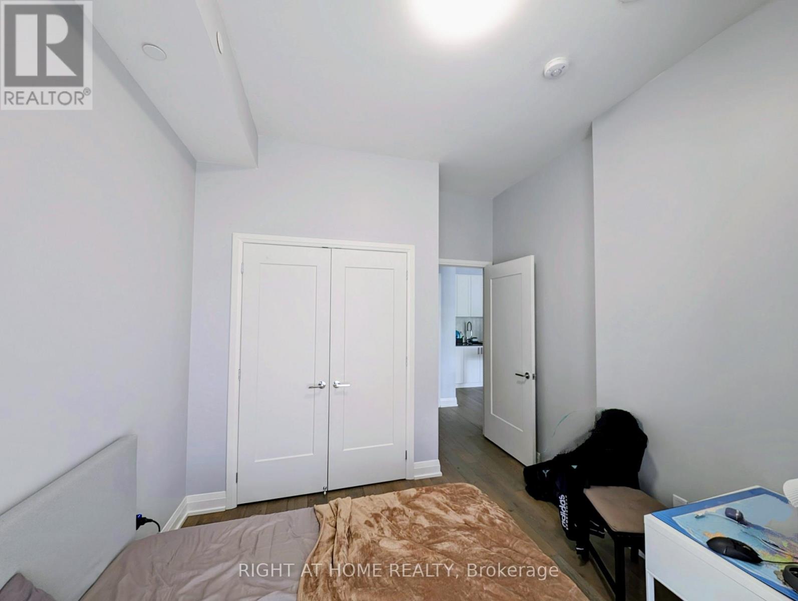 425 - 293 The Kingsway, Toronto, Ontario  M9A 0E8 - Photo 14 - W12838382
