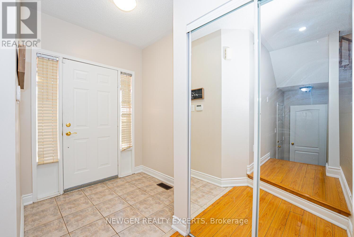 23 Whiteface Crescent, Brampton, Ontario  L6X 4W6 - Photo 10 - W12838424