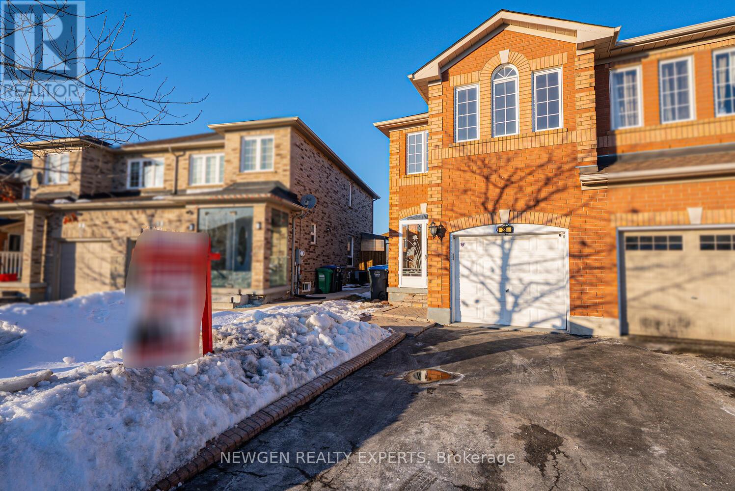 23 Whiteface Crescent, Brampton, Ontario  L6X 4W6 - Photo 5 - W12838424