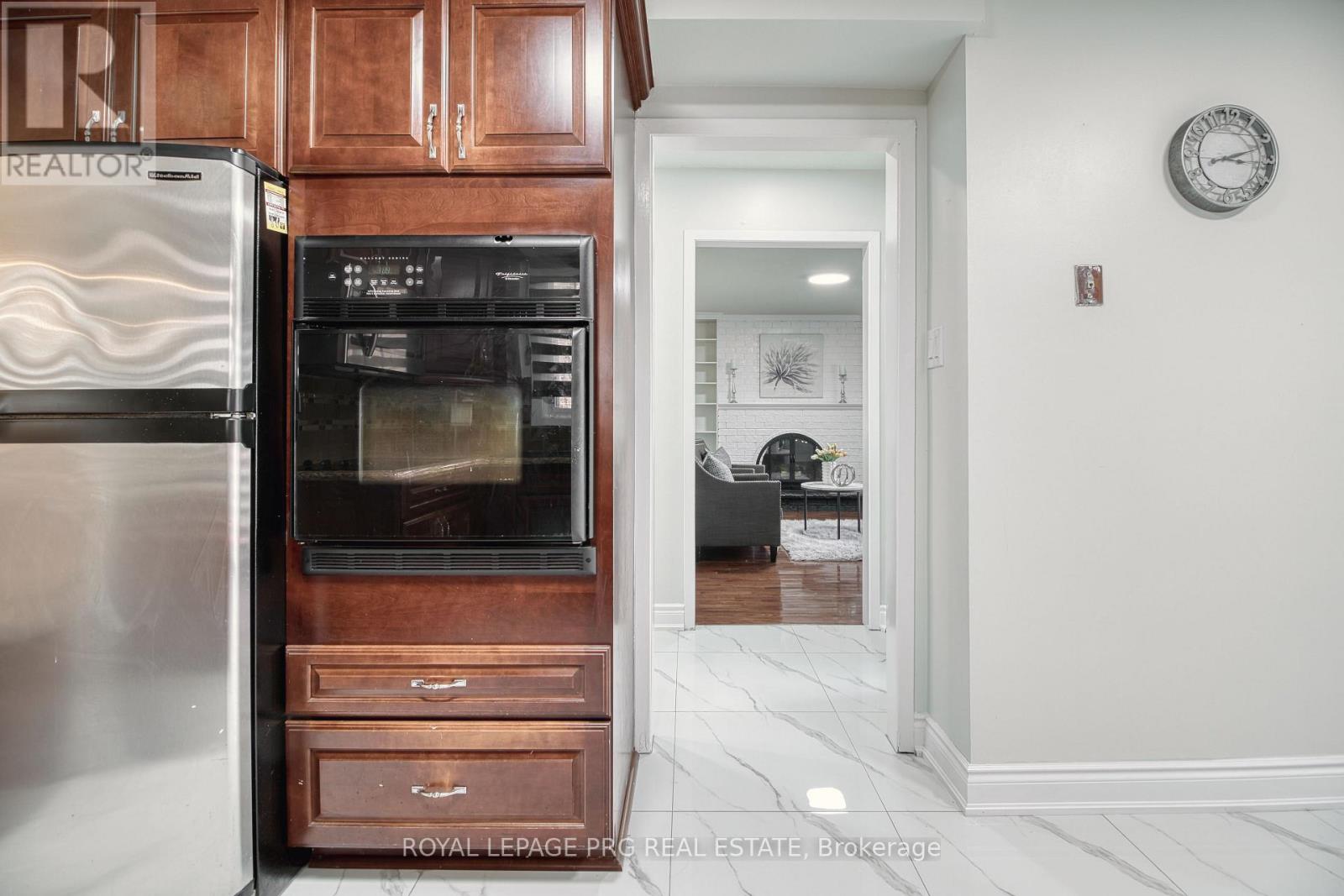 Upper Floor - 13 Stillwater Crescent, Brampton, Ontario  L6X 3K6 - Photo 16 - W12838444