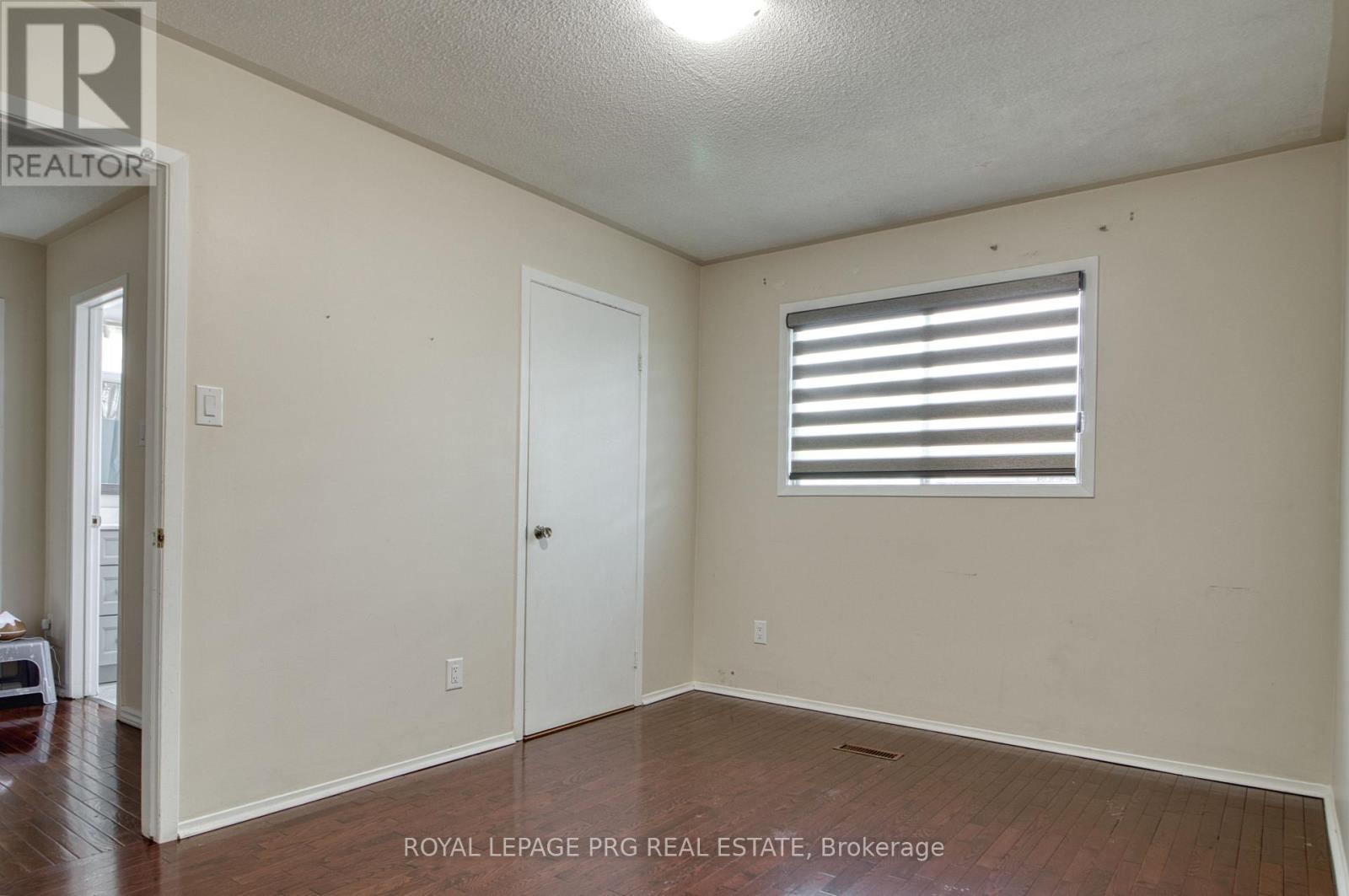 Upper Floor - 13 Stillwater Crescent, Brampton, Ontario  L6X 3K6 - Photo 23 - W12838444