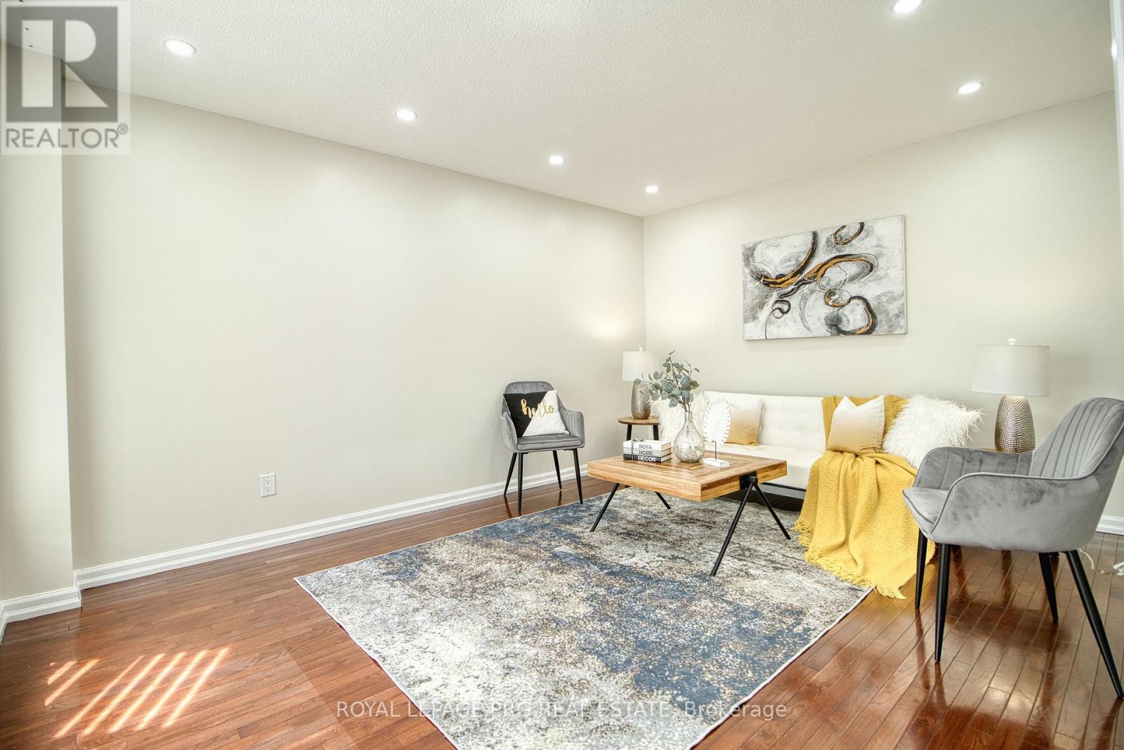 Upper Floor - 13 Stillwater Crescent, Brampton, Ontario  L6X 3K6 - Photo 3 - W12838444