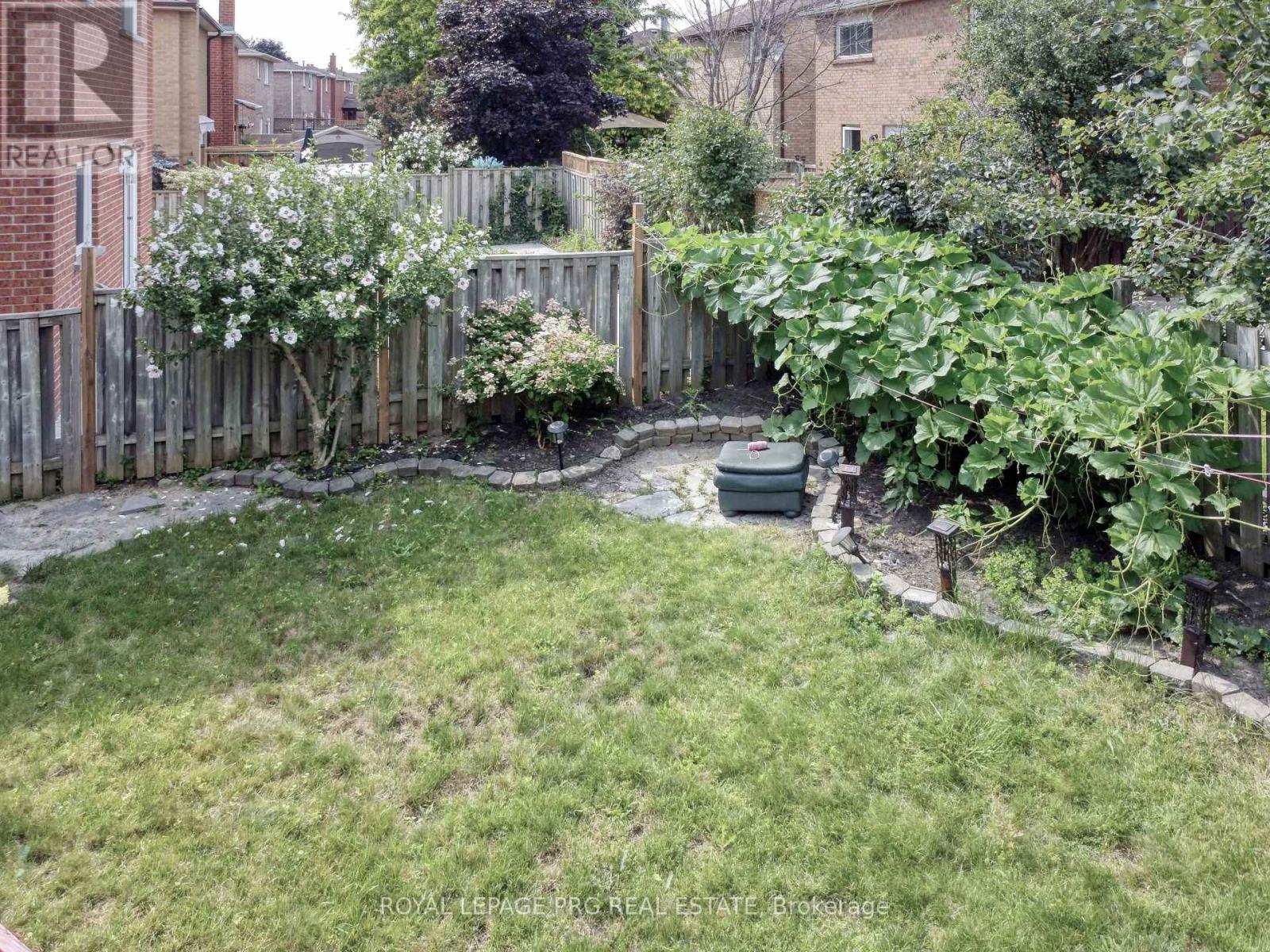 Upper Floor - 13 Stillwater Crescent, Brampton, Ontario  L6X 3K6 - Photo 34 - W12838444