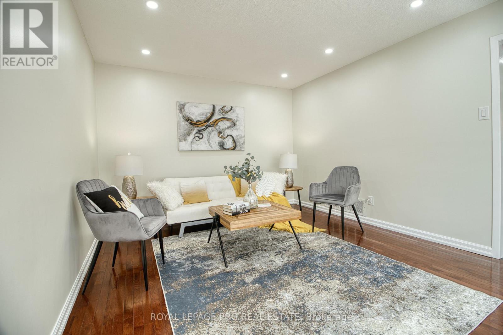 Upper Floor - 13 Stillwater Crescent, Brampton, Ontario  L6X 3K6 - Photo 4 - W12838444