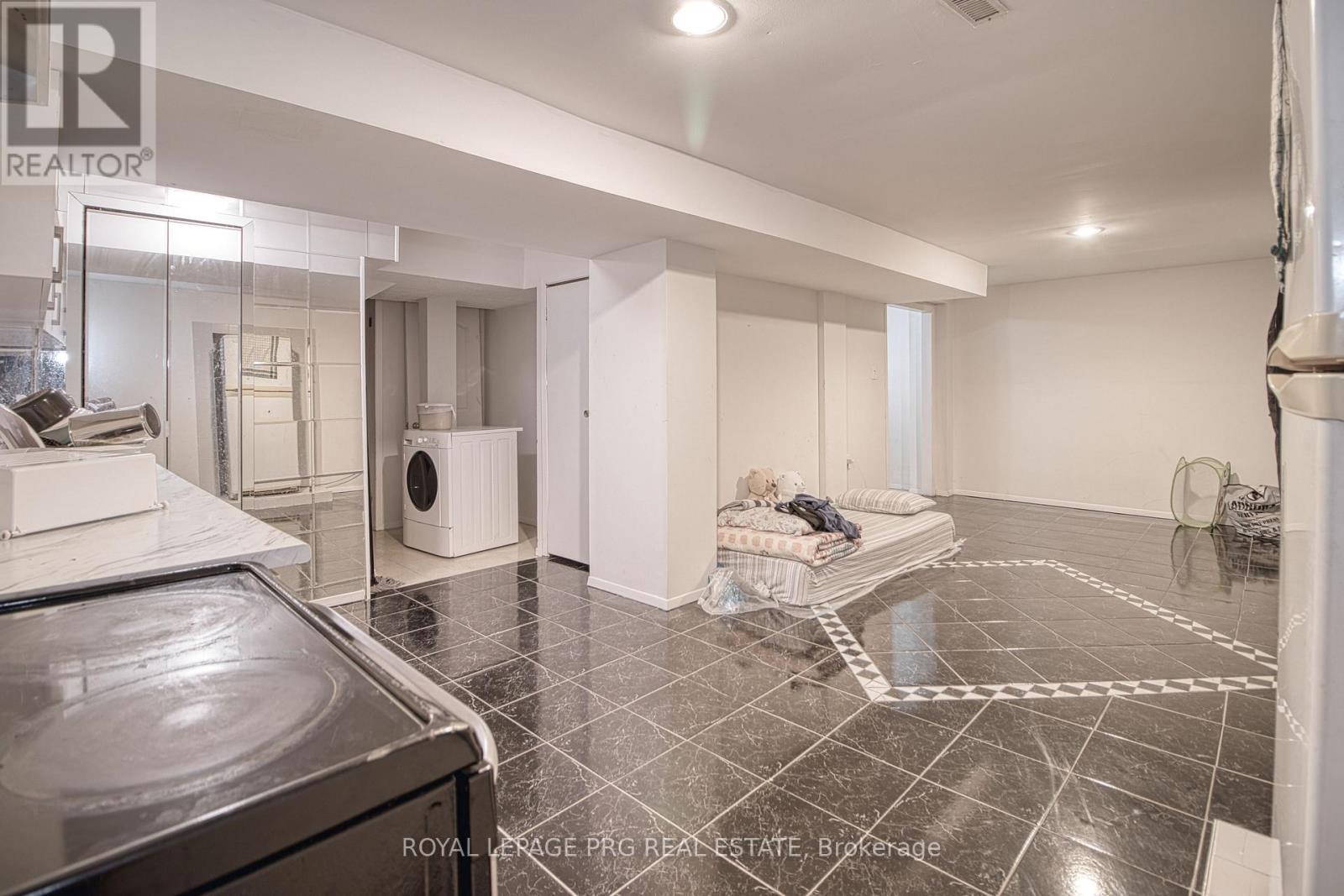 Upper Floor - 13 Stillwater Crescent, Brampton, Ontario  L6X 3K6 - Photo 41 - W12838444