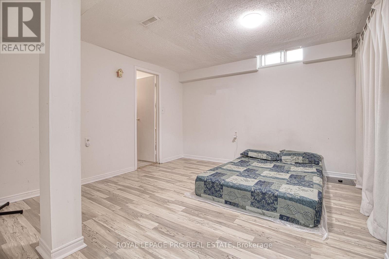 Upper Floor - 13 Stillwater Crescent, Brampton, Ontario  L6X 3K6 - Photo 43 - W12838444