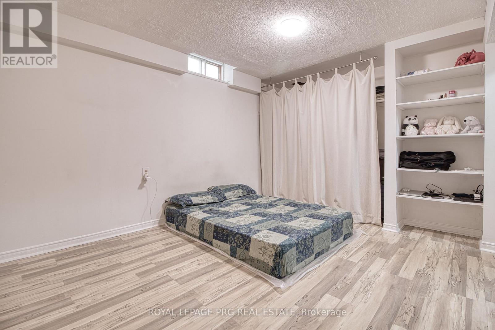 Upper Floor - 13 Stillwater Crescent, Brampton, Ontario  L6X 3K6 - Photo 44 - W12838444